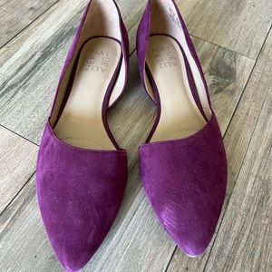 Fuchsia size 8 Naturalizer flats